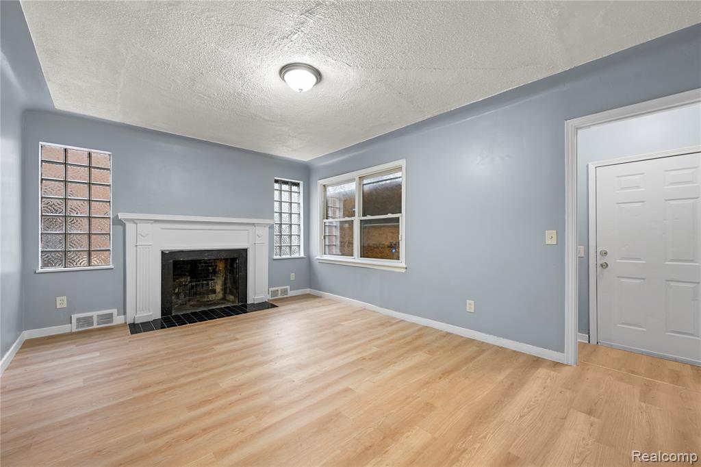 17511 Westmoreland Road, Detroit, MI 48219 — Photo 9