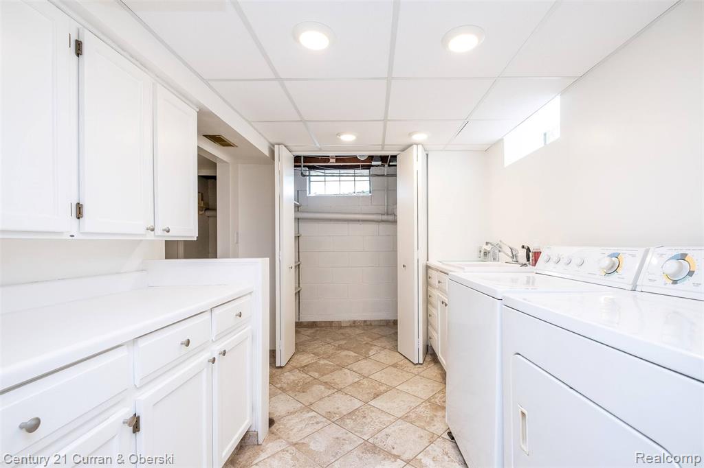 11700 Farley, Redford, MI 48239 — Photo 41