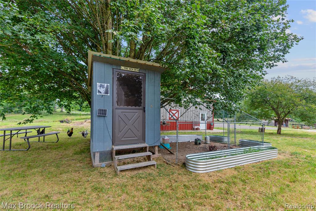 4536 Crandall Road, Howell, MI 48855 — Photo 48