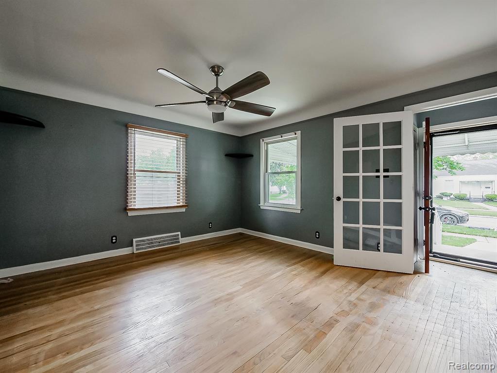 7785 Huron Street, Rockwood, MI — Photo 3