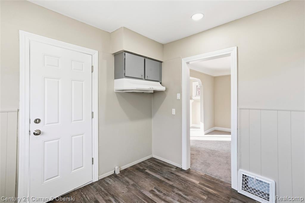 6640 Yinger Avenue, Dearborn, MI 48126 — Photo 26