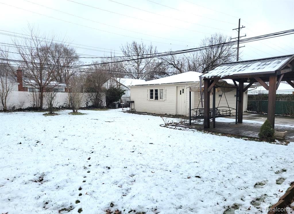 6554 Cronin Drive S, Dearborn Heights, MI 48127 — Photo 9