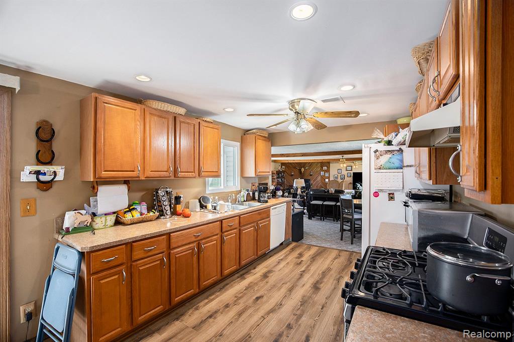 14775 Hough Road, Allenton, MI 48002 — Photo 11
