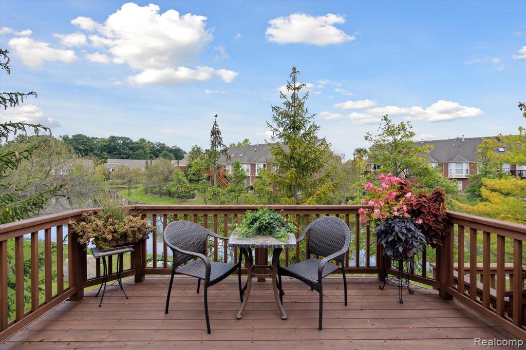 40627 LENOX PARK Drive, Novi, MI 48377 — Photo 22