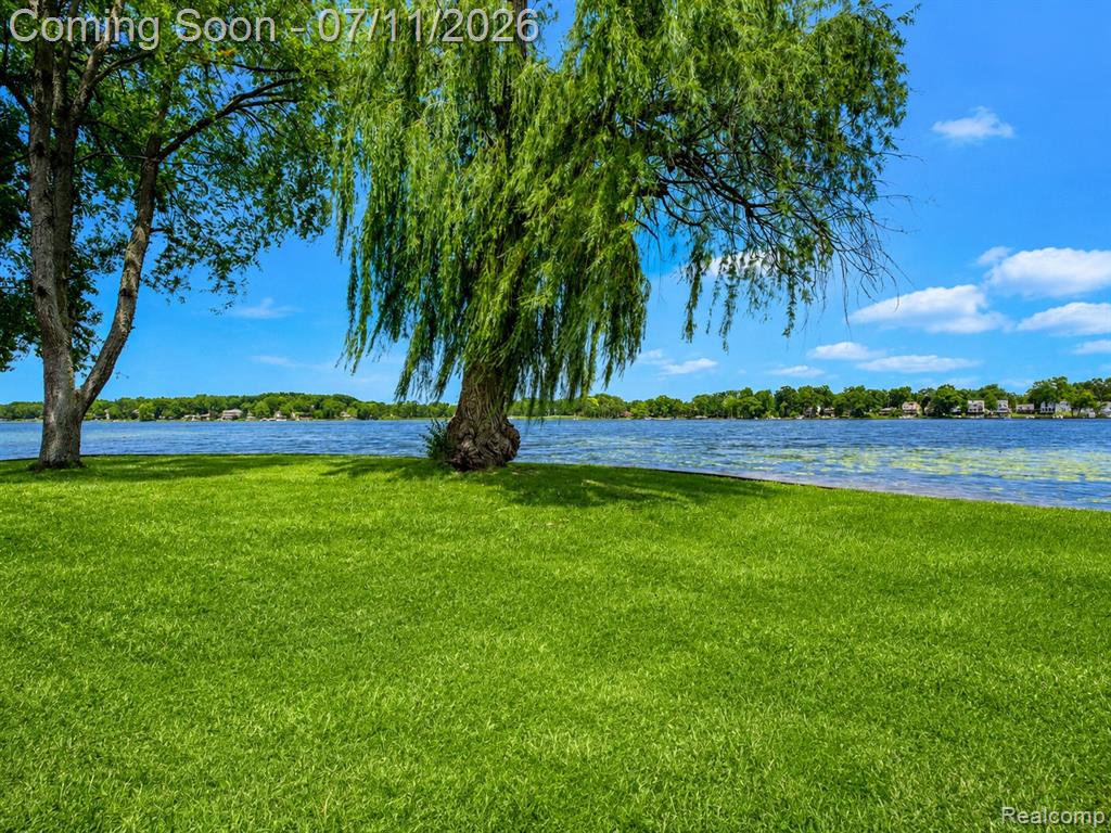 95 N Hulbert Street, White Lake, MI — Photo 23