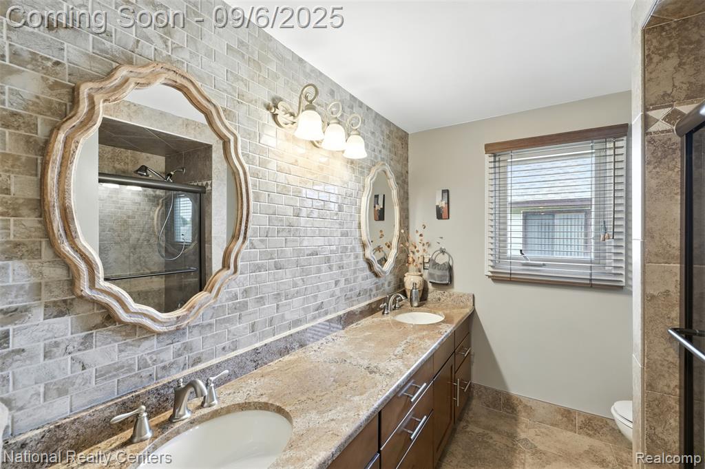 46674 Snowbird Drive, Macomb, MI 48044 — Photo 22
