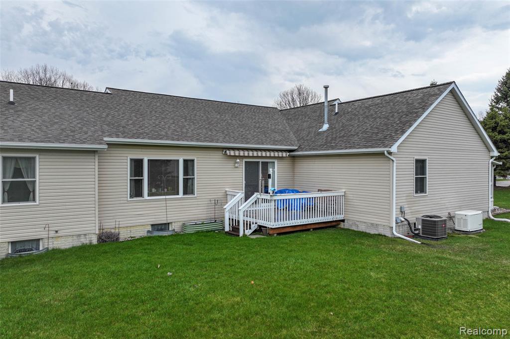 7039 Rosewood Drive, Flushing, MI 48433 — Photo 5