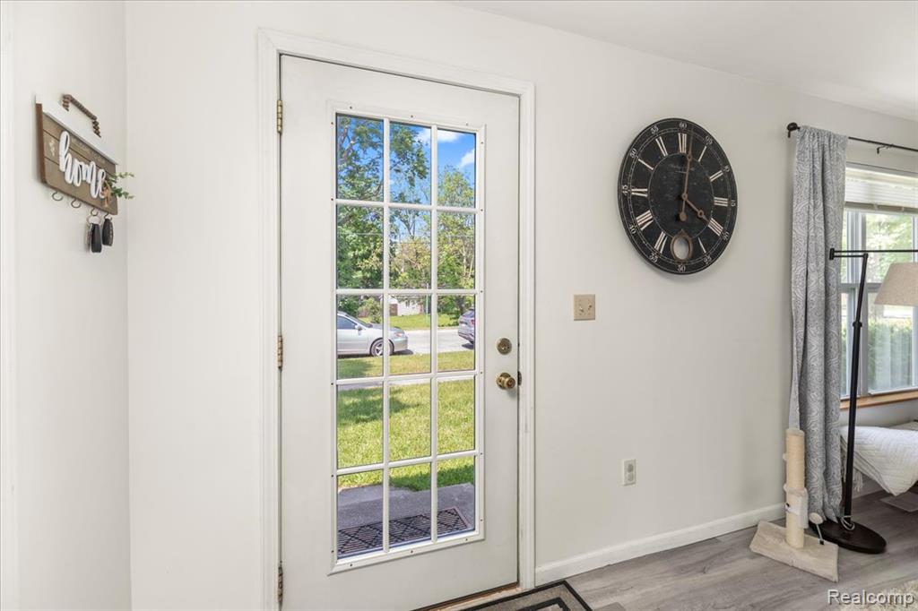 501 Front Street, Holly, MI 48442 — Photo 8