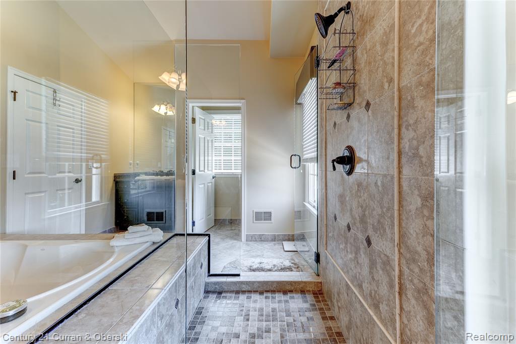 50693 Chesapeake Drive, Novi, MI — Photo 57