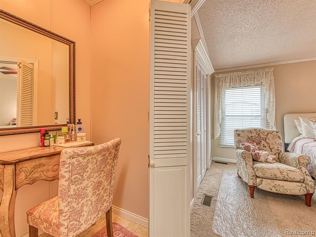 29403 Wedgewood, Flat Rock, MI 48134 — Photo 14