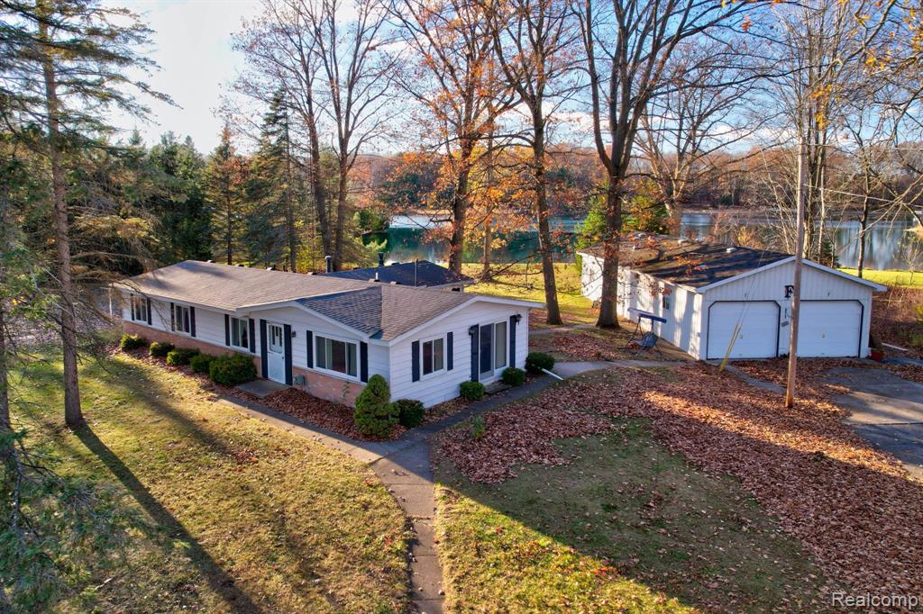 3874 S GRAHAM Road, Saginaw, MI 48609 — Photo 2