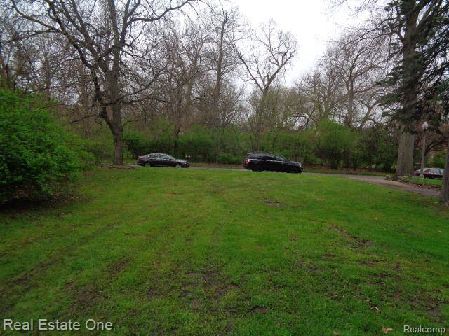 3215 SHERBOURNE Road, Detroit, MI 48221 — Photo 13