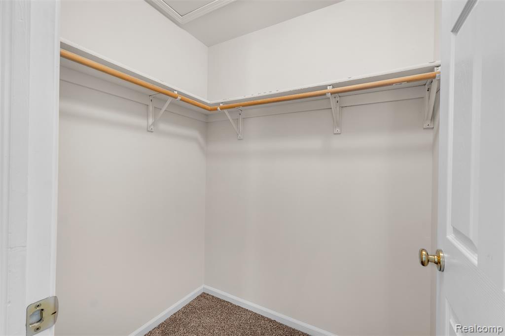 592 Olde English Circle, Howell, MI 48855 — Photo 24