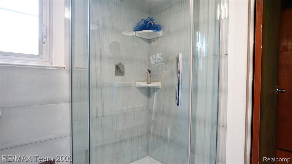 3 BOONE Lane, Dearborn, MI 48120 — Photo 25