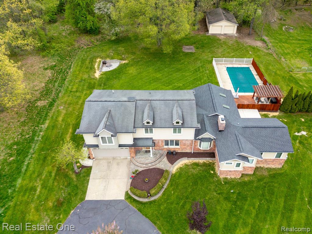9243 Sherwood Drive, Davisburg, MI 48350 — Photo 55