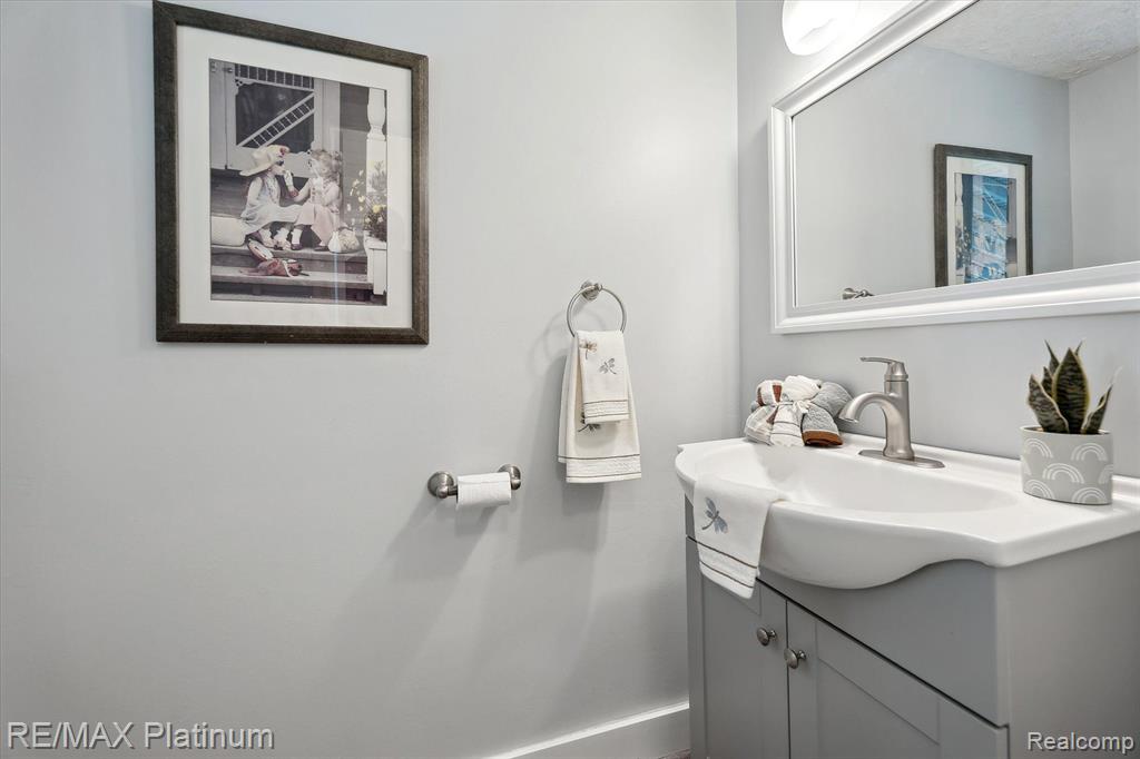 5992 Alan Drive, 22, Brighton, MI 48116 — Photo 15