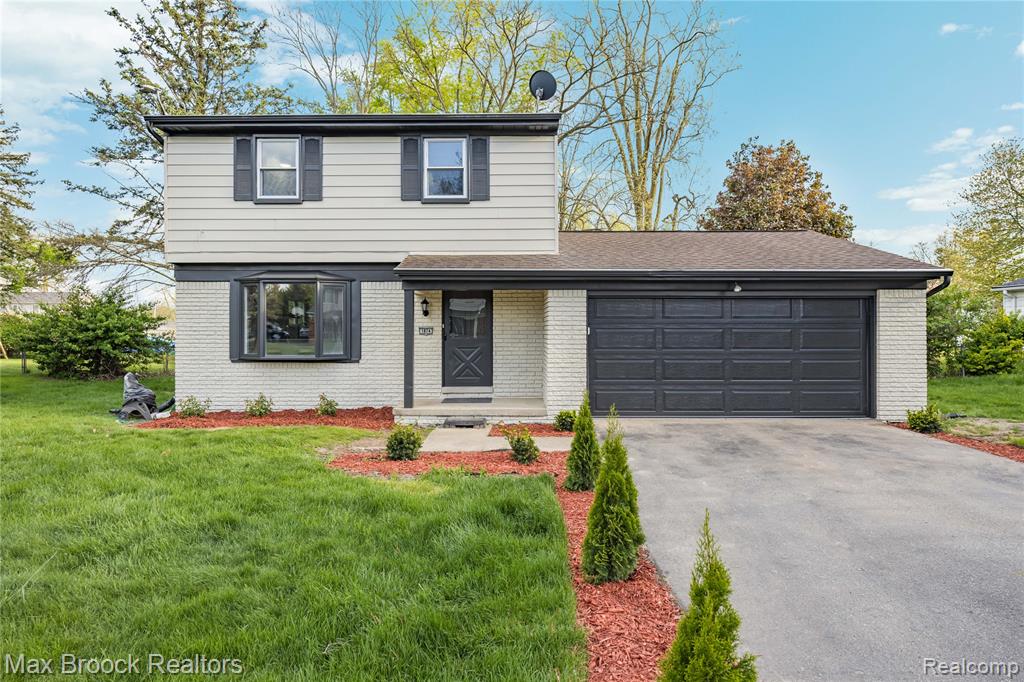 1874 Hopkins Drive, Wixom, MI 48393