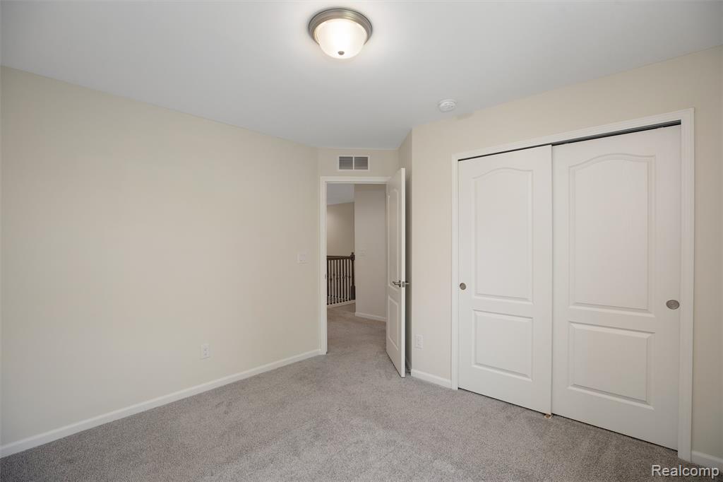 43583 Chancellor Lane, Novi, MI — Photo 24
