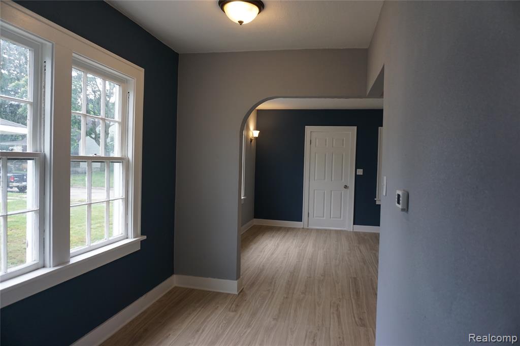 4209 CUSTER Avenue, Flint, MI 48507 — Photo 6