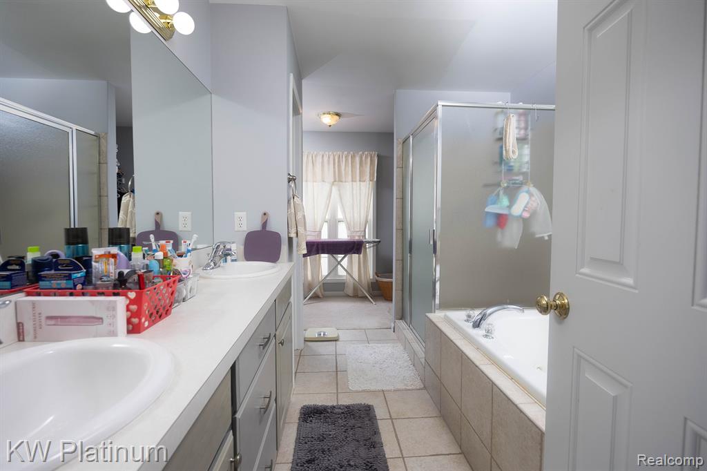 3167 Blackheath Court, Port Huron, MI 48060 — Photo 15