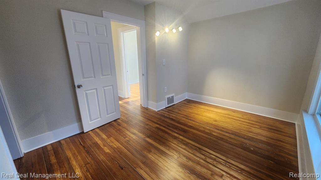 43 DWIGHT Avenue, Pontiac, MI 48341 — Photo 23