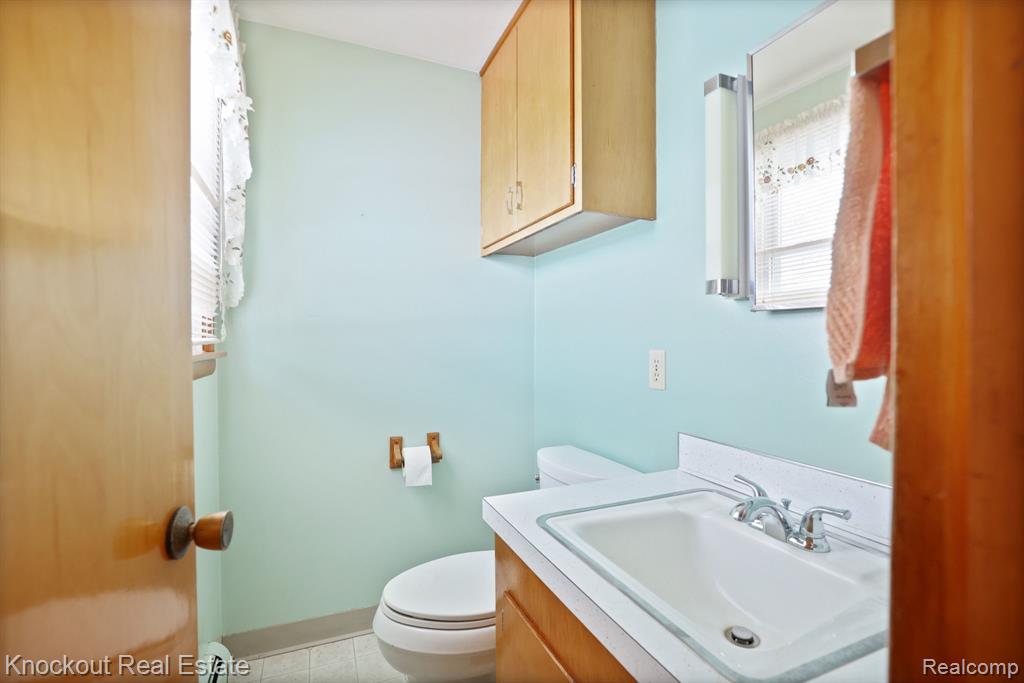 1105 S Mueller Road, Saginaw, MI 48601 — Photo 24