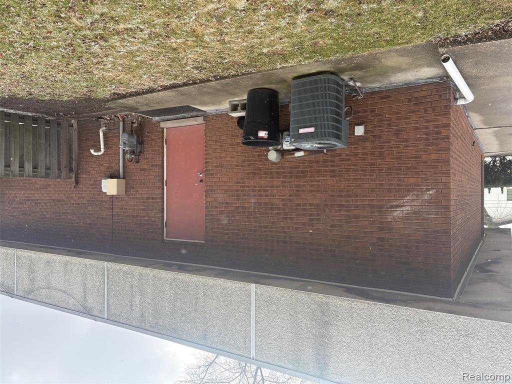 929 Division Street, Port Huron, MI 48060 — Photo 4