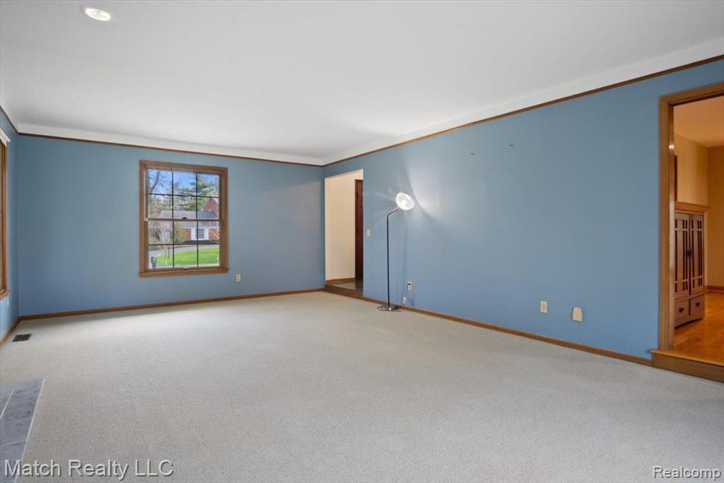 589 KINGSLEY Trail, Bloomfield Hills, MI 48304 — Photo 17