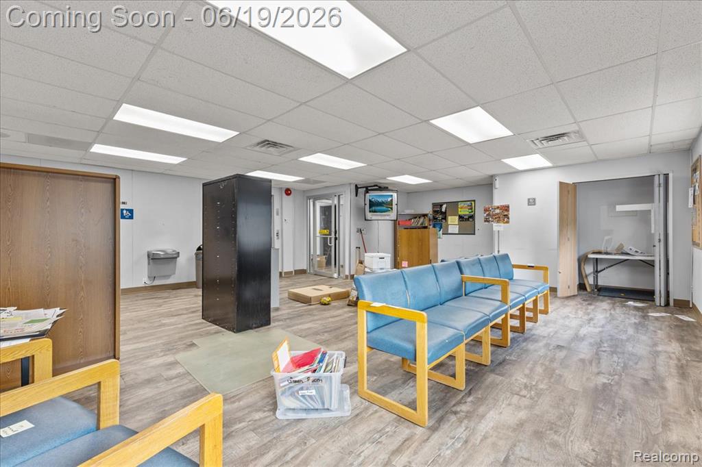 17421-17321 Telegraph, Detroit, MI 48219 — Photo 11