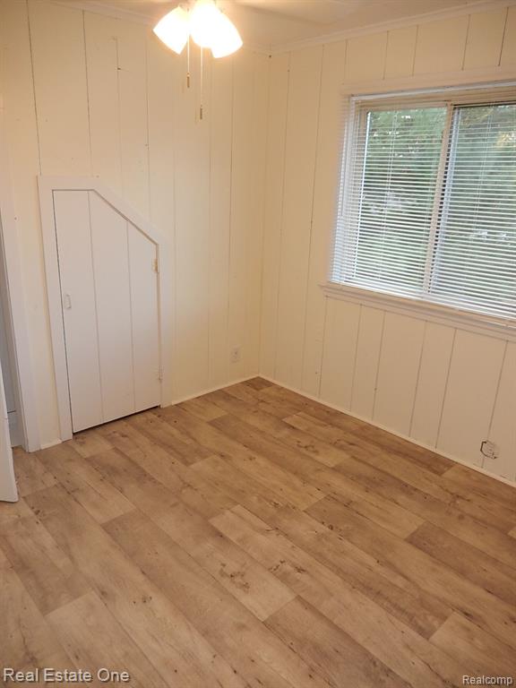7060 ORCHARD Avenue, Warren, MI 48091 — Photo 17