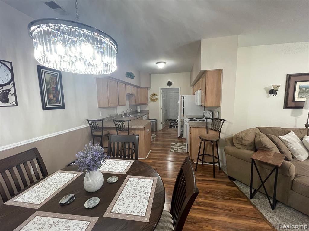 3484 KNEELAND Circle, Howell, MI 48843 — Photo 5