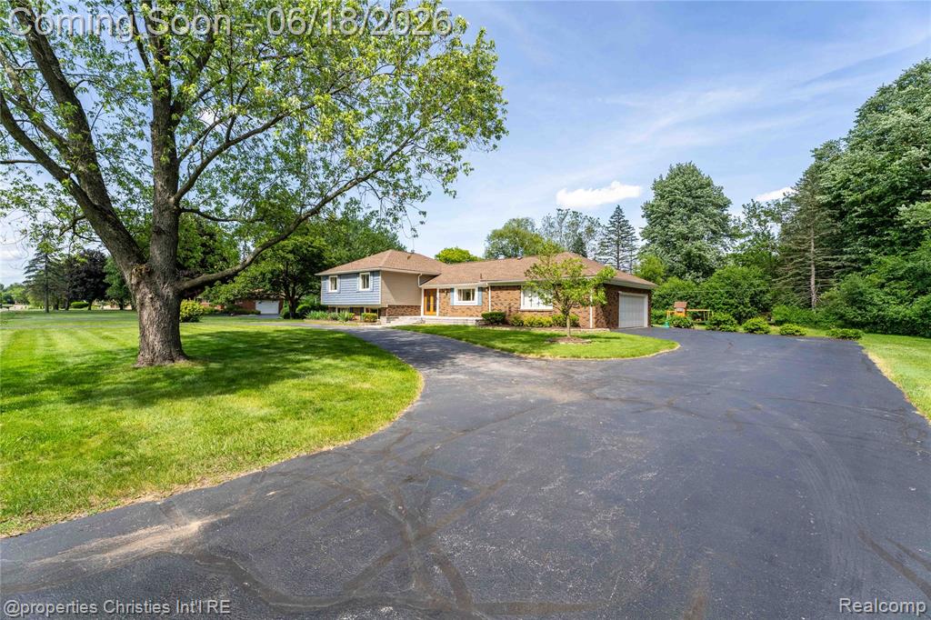 30130 Marimoor Street, Beverly Hills, MI 48025 — Photo 2