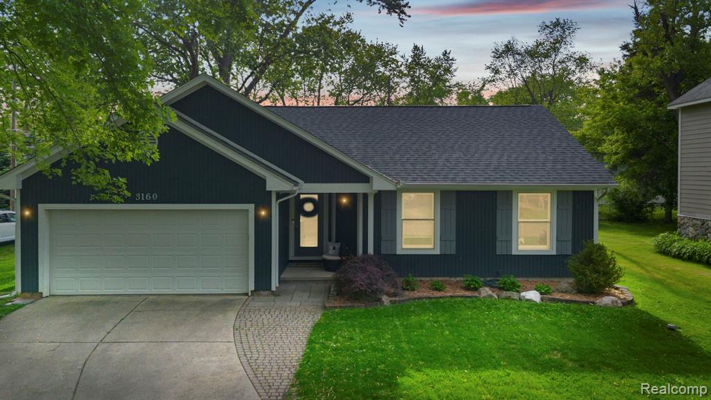 3160 Mandrake Street, Commerce Twp, MI 48382 — Photo 2