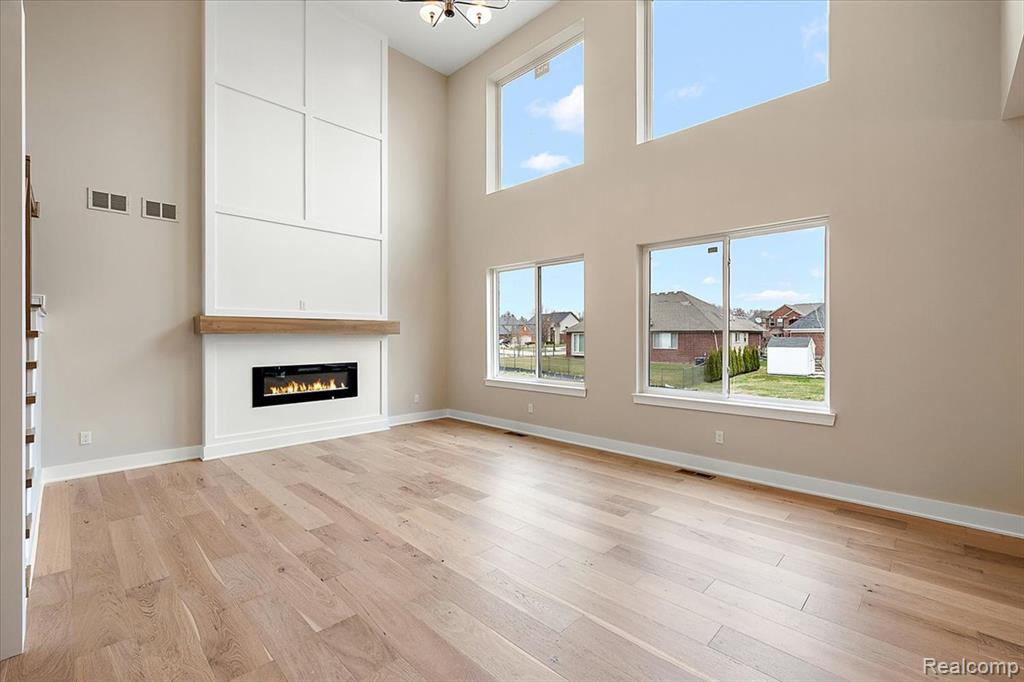 50386 Mistwood Drive, Macomb, MI 48042 — Photo 9