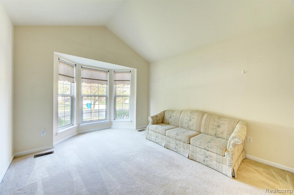 1146 ANDOVER Circle, Commerce Twp, MI 48390 — Photo 17
