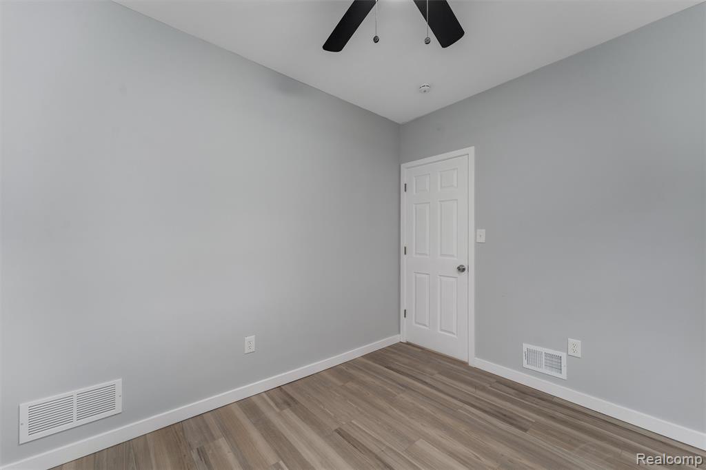 5590 Springfield Street, Detroit, MI 48213 — Photo 10