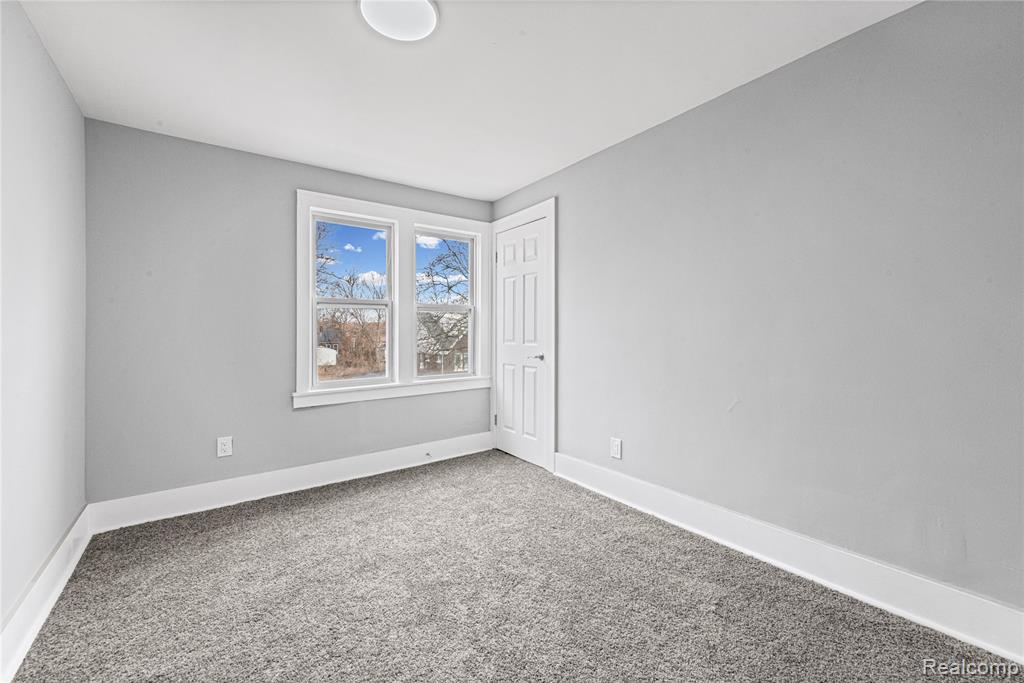 9175 Devonshire Road, Detroit, MI 48224 — Photo 15