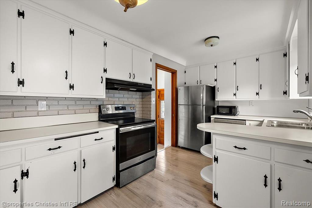 31711 Arlington Drive, Beverly Hills, MI 48025 — Photo 9