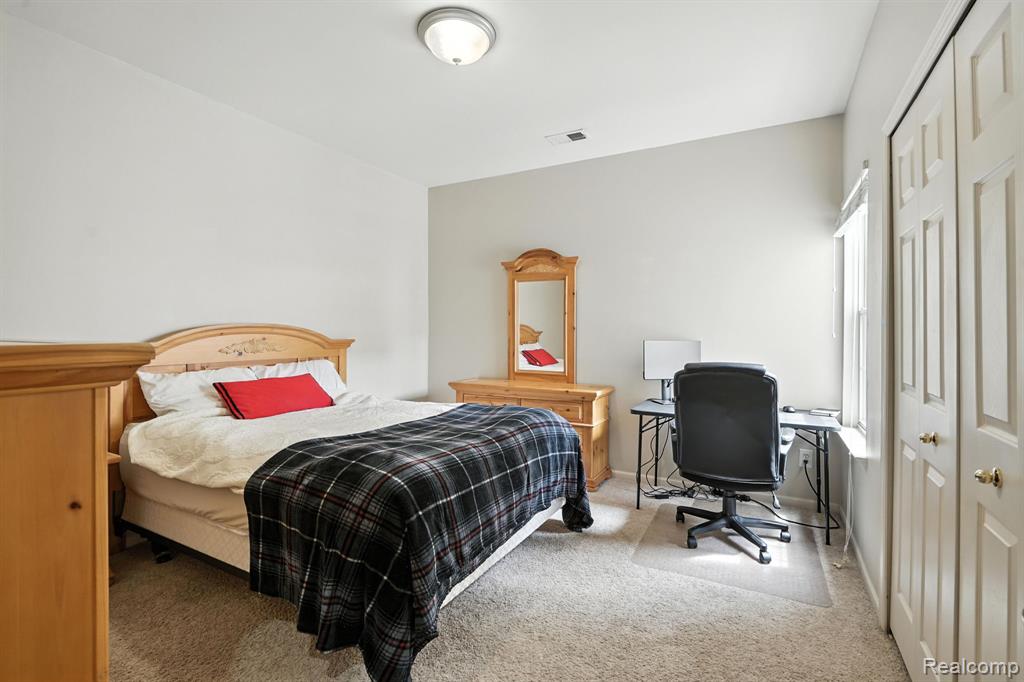 490 Village Drive, Walled Lake, MI 48390 — Photo 15