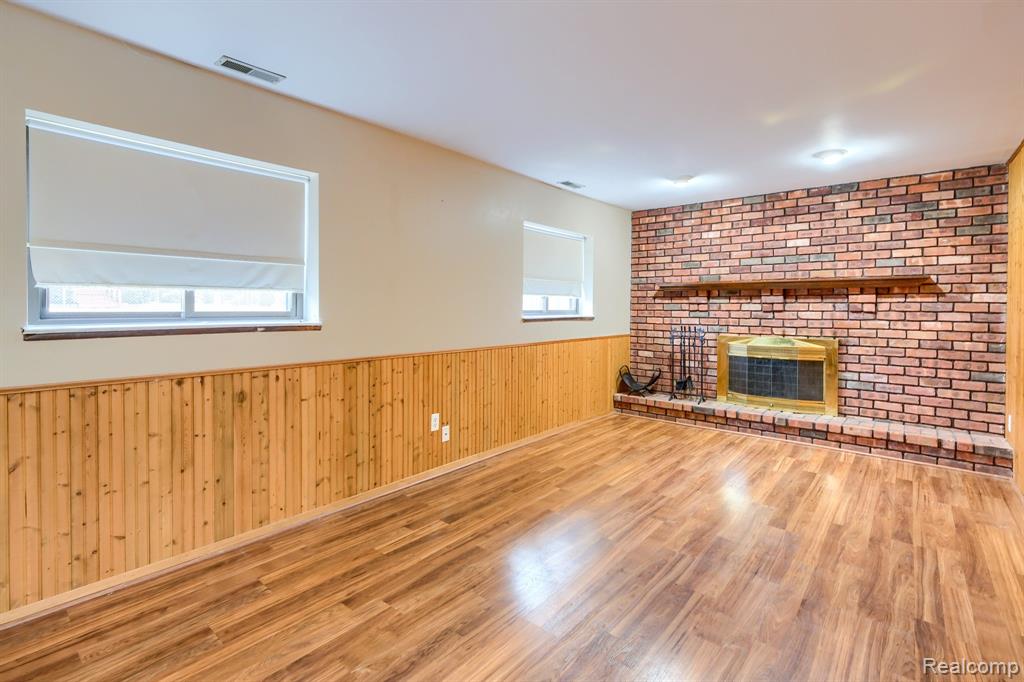 496 Central Street, Marysville, MI 48040 — Photo 14