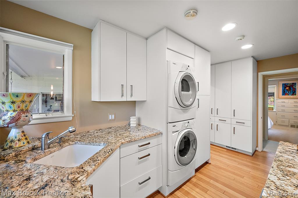30400 Woodhaven Lane, Beverly Hills, MI 48025 — Photo 17