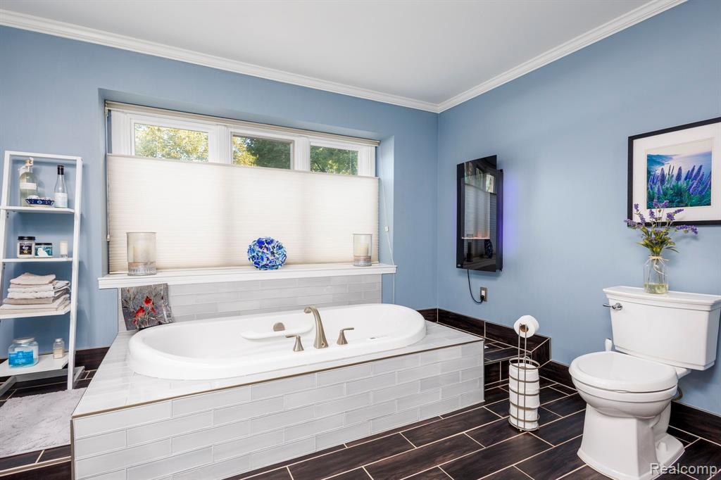 6572 Forest Park Drive, Troy, MI 48098 — Photo 25