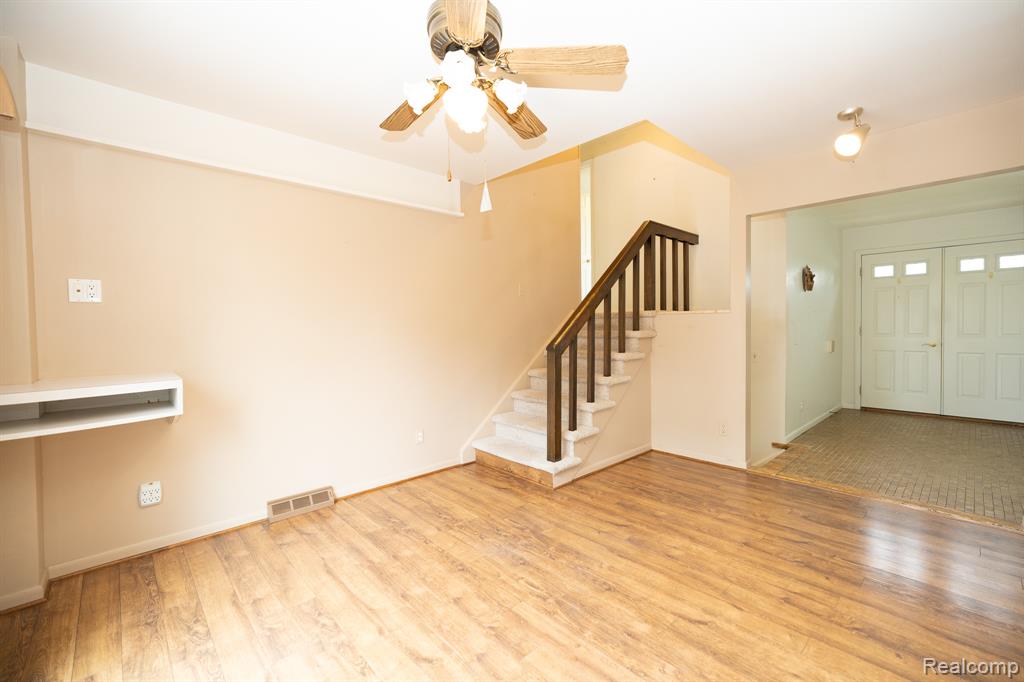 722 Rachelle Street, White Lake, MI — Photo 10