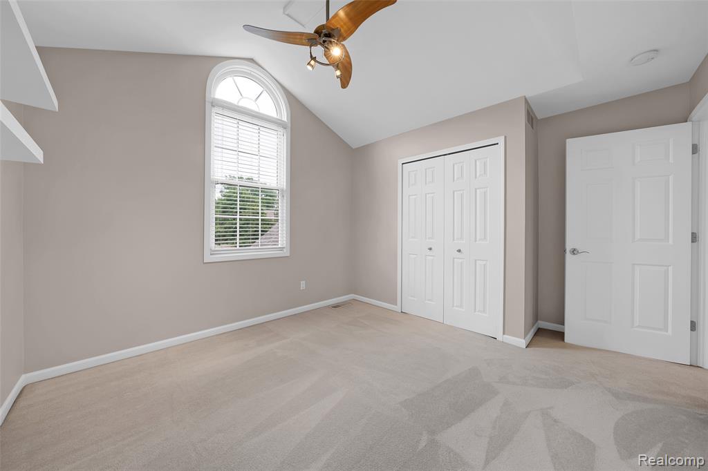 5729 Windspirit Court, 36, Waterford, MI 48327 — Photo 23