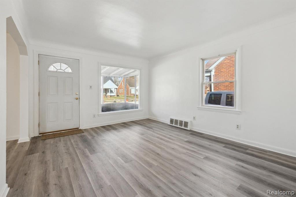 7676 DOLPHIN, Redford, MI 48239 — Photo 7