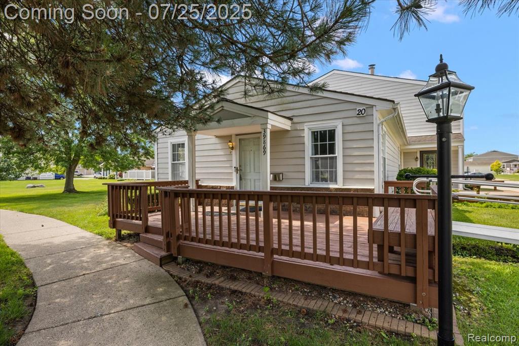 39869 Village Wood Lane, Novi, MI — Photo 5