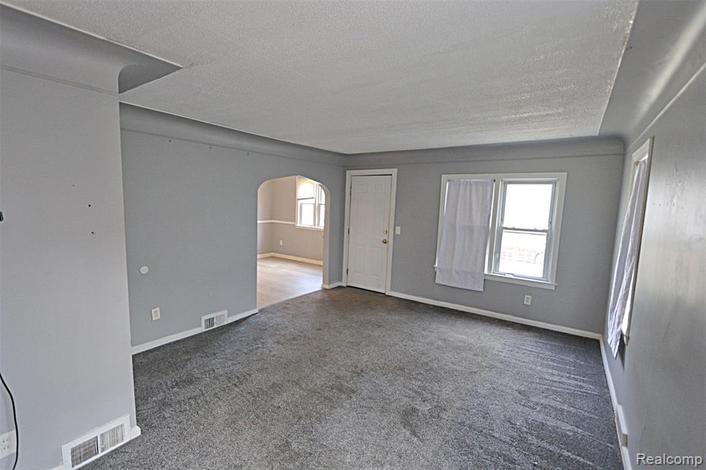 19361 Wakenden, Redford, MI 48240 — Photo 17