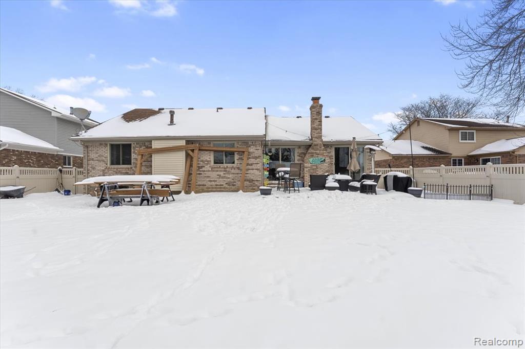 21526 E Chipmunk Trail, Woodhaven, MI 48183 — Photo 25