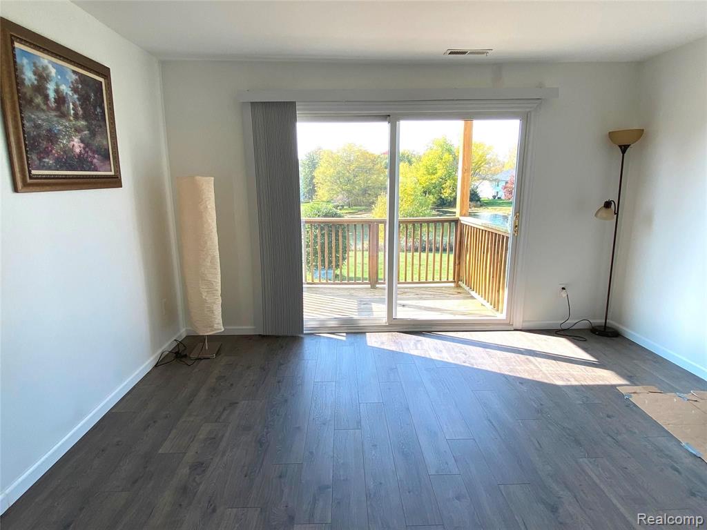 816 BLOOMFIELD VILLAGE Boulevard, Auburn Hills, MI 48326 — Photo 4