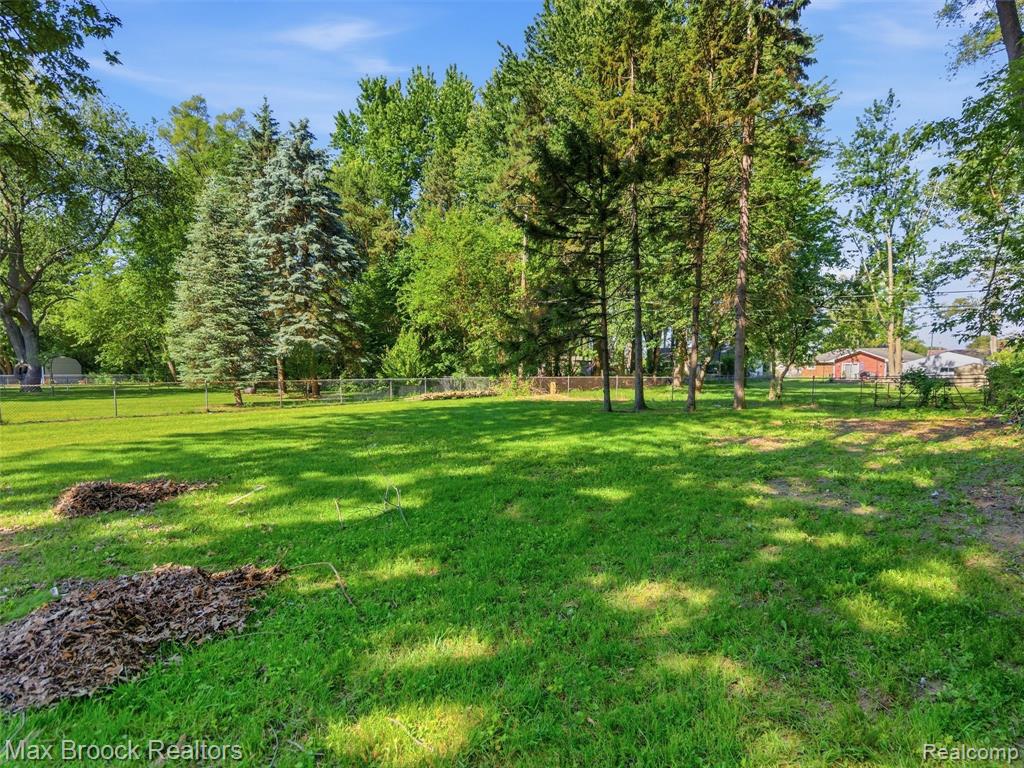 47375 Harry Street, Utica, MI 48317 — Photo 31